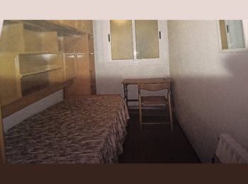 Roomgo ES - SE ALQUILAN 2 HABITACIONES, Ciutat Vella - 600 € por mes