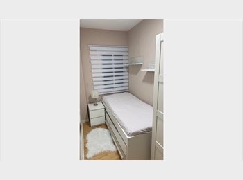 Roomgo ES - Alquiler de habitación, L'hospitalet - 580 € por mes