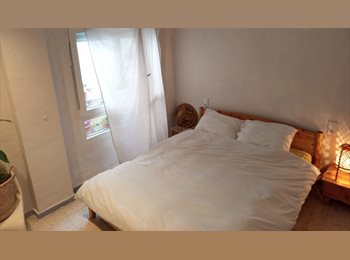 Roomgo ES - Alquila habitación para persona sola sin pareja, niños ni mascotas, España - 200 € por mes