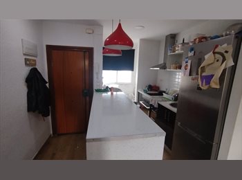 Roomgo ES - BUSCAMOS COMPAÑERA DE PISO, Valencia - 280 € por mes
