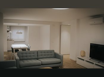 Roomgo ES - Habitaciones amplias y reformadas en el centro, Tarragona - 450 € por mes