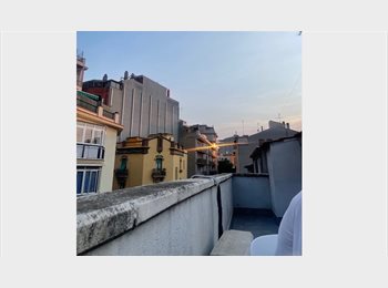 Roomgo ES - Busquem Companya en pis d’estudiants a Sant Andreu, Sant Andreu - 330 € por mes