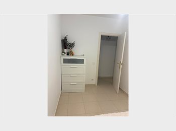 Roomgo ES - Piso compartido, Santa Coloma de Gramanet - 400 € por mes