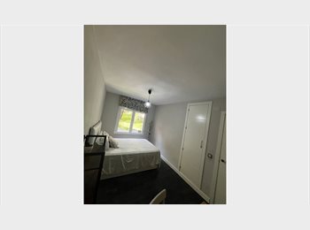 Roomgo ES - Amplia y luminosa habitación en canillas, Hortaleza - 500 € por mes