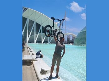 Roomgo ES - Julian - 37 - Valencia