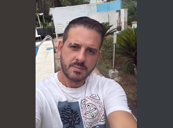 Roomgo ES - Alejandro - 45 - Valencia