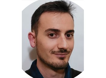 Roomgo ES - Javier - 33 - Sevilla