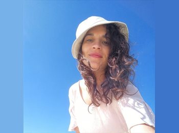 Roomgo ES - Mili - 33 - Granada