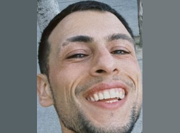 Roomgo ES - Moisés - 25 - Barcelona