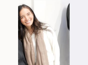 Roomgo ES - Nelly - 25 - Barcelona