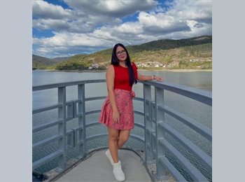 Roomgo ES - María - 27 - Pamplona