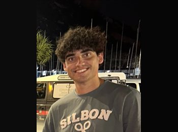 Roomgo ES - Daniel - 22 - Madrid