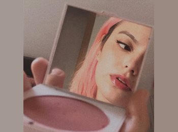 Roomgo ES - Adriana - 32 - Sevilla