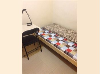 Roomgo HK - Flat share in Yau Ma Tei, Yau Ma Tei - HKD4,500 pcm