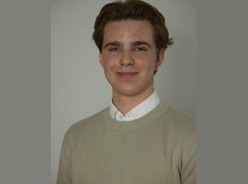 Roomgo HK - Simon - 21 - Wan Chai