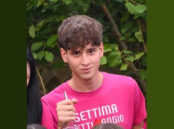 Roomgo IE - Lorenzo lombardelli - 19 - Galway