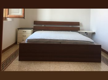 Roomgo IT - Private room, Firenze - 600 € al mese