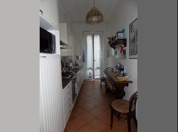 Roomgo IT - Stanza singola in affitto solo ragazze., Pta Venezia - Citta Studi - Lambrate - 500 € al mese