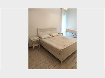 Roomgo IT - Stanza doppia con bagno e giardino privato, Padova - 700 € al mese