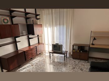 Roomgo IT - Camera singola milano zona sud disp. 1 febb 26, Navigli - Ticinese - Pta Genova - Lorenteggio - 590 € al mese