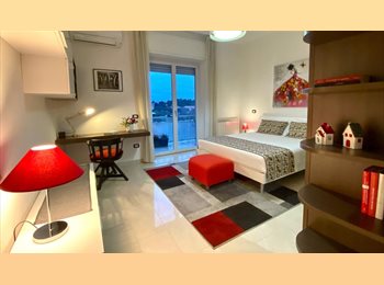 Roomgo IT - Stanza Matrimoniale pressi Piazza Giovanni XXIII, Cagliari - 525 € al mese