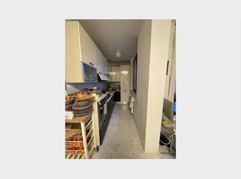 Roomgo IT - Camera per studenti stranieri, Siena - 500 € al mese