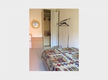 Roomgo IT - stanza con letto a una piazza e mezza, Sempione - S. Siro - Fiera - 730 € al mese