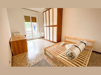 Roomgo IT - Stanza Naviglio Martesana, Pta Venezia - Citta Studi - Lambrate - 590 € al mese