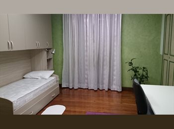 Roomgo IT - PRIVATO AFFITTA STANZA A REFERENZIATI NON COSTI AGENZIA, Torino - 400 € al mese