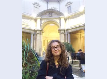 Roomgo IT - Elena - 22 - Firenze