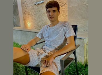 Roomgo IT - Adem - 21 - Mirano