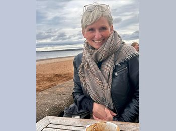 Roomgo IT - Milena U - 56 - Roma Centro