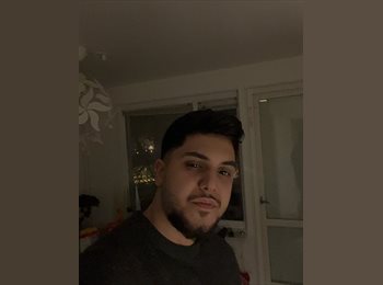 Roomgo IT - Mustafa - 29 - Trieste