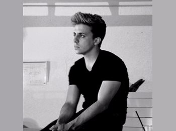 Roomgo IT - Alessandro - 26 - Milano Centro