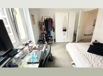 Appartager LU - Chambre en location en appartement Ville Haute, Luxembourg, Luxembourg - 800 € / Mois
