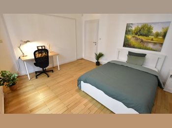 Appartager LU - Spacious double bedroom (F) – Super Central | Hamilius, Luxembourg - 1.030 € / Mois