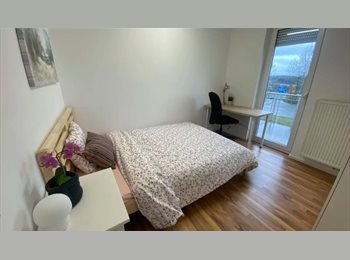 Appartager LU - Furnished Double Bedroom (B) with balcony | Cents, Luxembourg Ville - 980 € / Mois