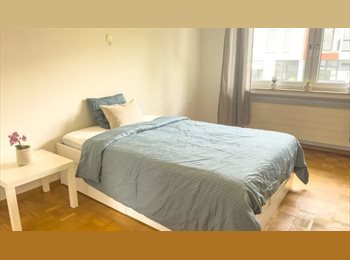 Appartager LU - Furnished Double Bedroom (2.2) in modern house with a garden | Gasperich, Luxembourg - 965 € / Mois