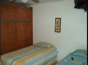 Roomgo MX - CUARTO INDIVIDUAL Y COMPARTIDO CON TODOS LOS SERVICIOS, Monterrey - MX$2,400 por mes
