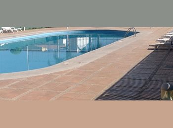 Roomgo MX - Casa semiamueblada 2 pisos. Fracc privado, León - MX$16,500 por mes