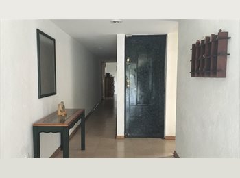 Roomgo MX - Habitación con Baño Privado frente al Parque, Cuauhtémoc - MX$7,500 por mes