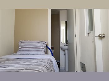 Roomgo MX - Cuarto de servicio en lujoso depto en Santa Fe, Cuajimalpa de Morelos - MX$6,700 por mes