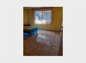 Roomgo MX - Renta de cuartos para damas, Guadalajara - MX$3,500 por mes