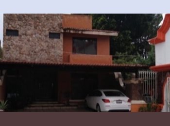 Roomgo MX - Renta Habitaciones Ejecutivas, León - MX$4,500 por mes