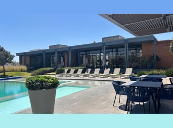 Roomgo MX - Se renta cuarto con baño propio o compartido, Zapopan - MX$8,200 por mes