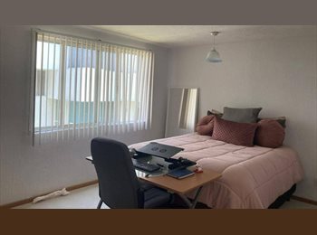 Roomgo MX - Se busca roomie | Casa 3 pisos, Cuajimalpa de Morelos - MX$8,000 por mes
