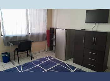 Roomgo MX - Renta de HABITACIONES INDEPENDIENTES amuebladas, equipadas, limpias y tranquilas con baño privado pa, Querétaro - MX$7,000 por mes
