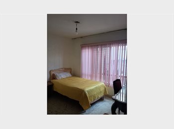 Roomgo MX - Cuarto con Baño, Guadalajara - MX$4,500 por mes