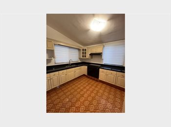 Roomgo MX - casa completa en renta 2 cuartos, Monterrey - MX$22,000 por mes