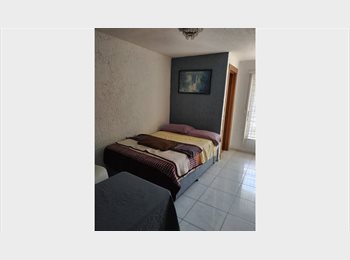 Roomgo MX - 3 Habitaciones disponibles en bonita y cómoda casa, Zapopan - MX$6,000 por mes